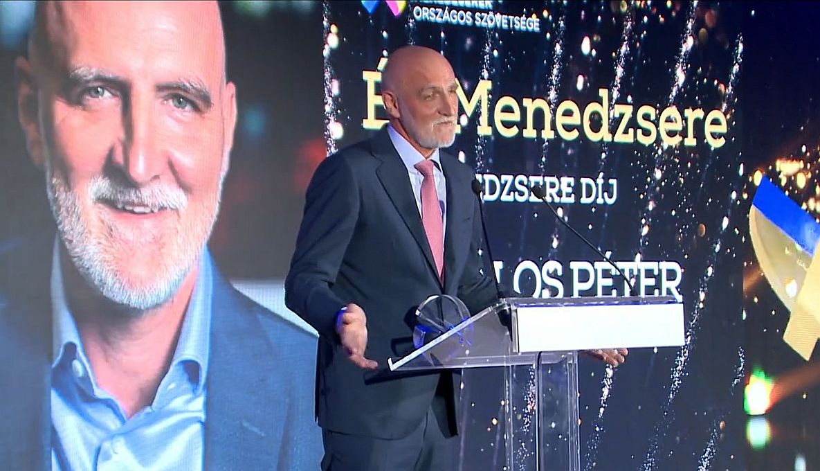 Dr. Tálos Péter, a MÁV Előre SC elnöke az Év Menedzsere díjazottja
