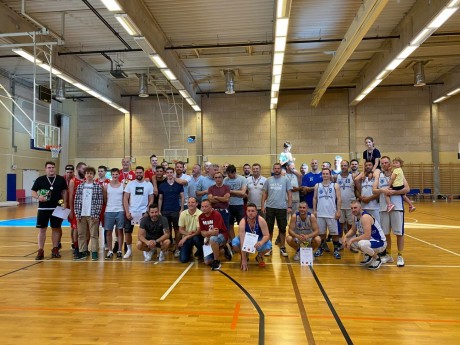 Kosárlabda - A Young Girls a női bajnok, a Vadmalacok visszahódította a bajnoki címet