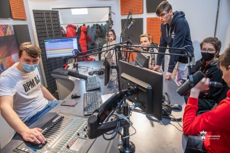 Táska Rádiós sikerek az országos Diákmédia Pályázaton