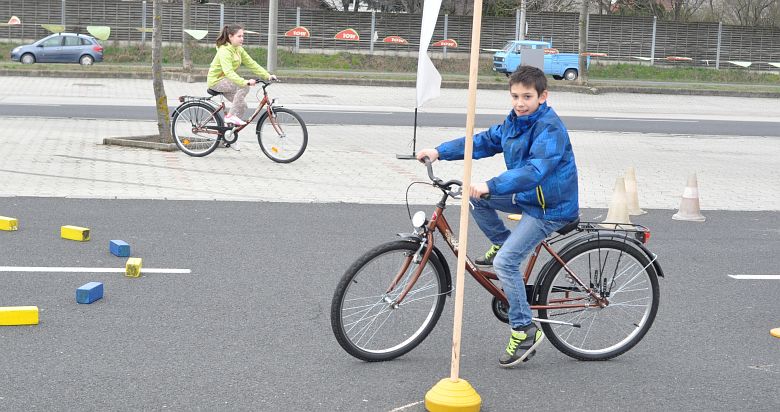 Kerékpáros ügyességi és KRESZ verseny szombaton