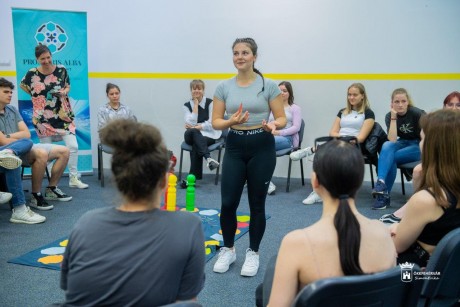 Az önkéntesség jegyében szervezett évzáró napot a Székesfehérvári Diáktanács