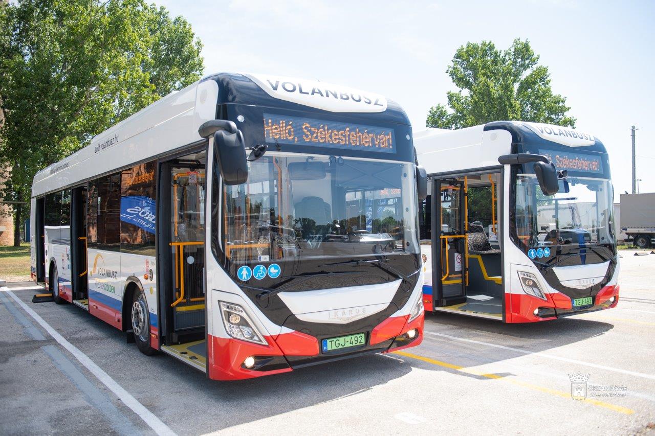 Zöld Busz Program - forgalomba áll az első két elektromos Ikarus autóbusz Székesfehérváron