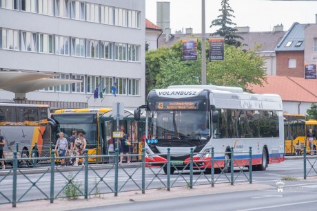 Ilyen az új elektromos Ikarus a forgalomban - nézzen meg egy teljes kört a 44-esen!
