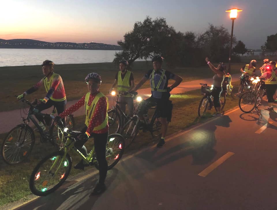 Éjszakai biciklitúrát rendeznek a Velencei-tó körül szombaton