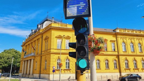 16 kereszteződésbe szereltek fel forgalom visszaszámlálót Székesfehérváron