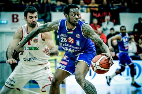 Quenton DeCosey az Alba Fehérvár kosárlabdacsapa harmadik légiósa