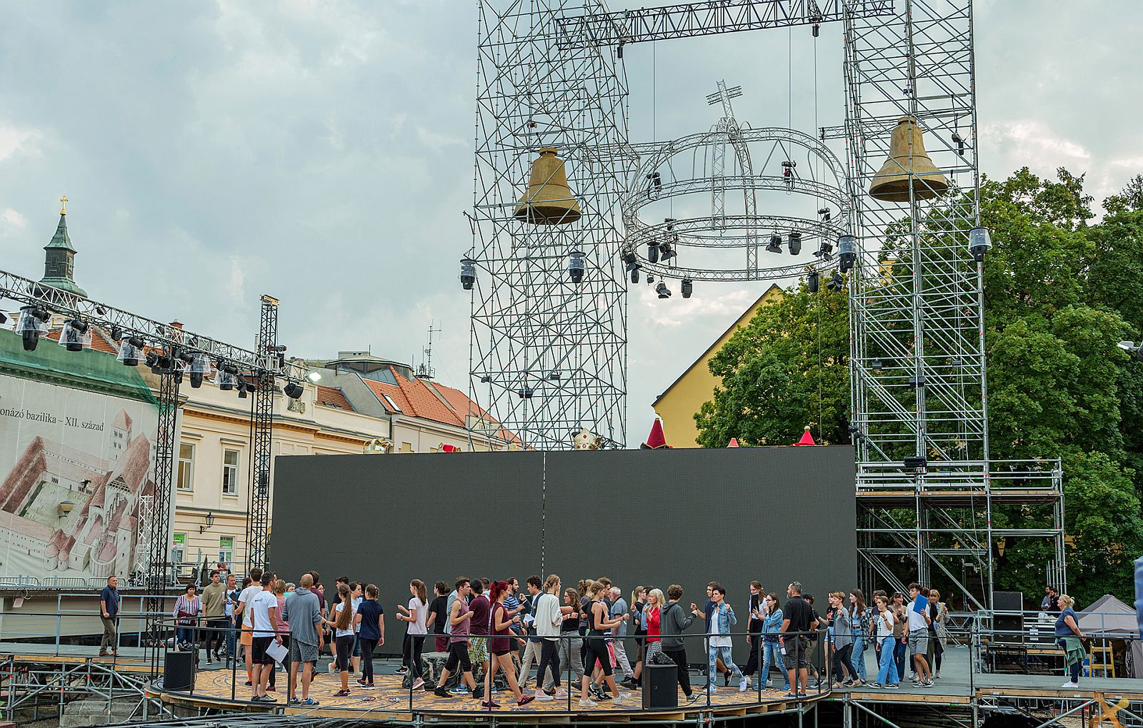 Királyt koronáznak Székesfehérváron - zajlanak a X. Koronázási Szertartásjáték próbái