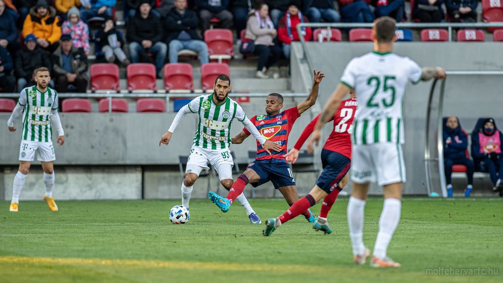 A Ferencváros otthonában játszik a MOL Fehérvár FC labdarúgócsapata