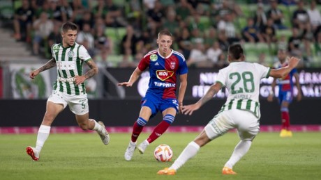 Vereség után, EKL kupamérkőzés előtt a MOL Fehércár FC csapata