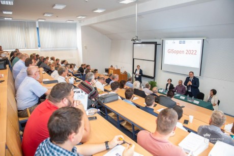 Megnyílt a 26. GISopen konferencia az Alba Regia Műszaki Kar Geoinformatikai Intézetében