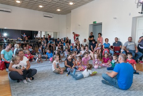 Helló szeptember! - a családoké volt a vasárnap délután az Öreghegyi Közösségi Házban