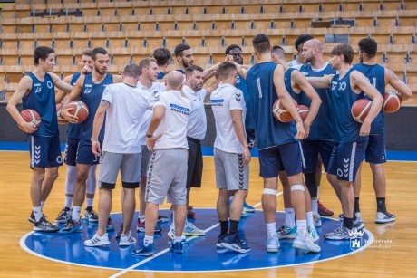 Nyílt edzést tartott az Arconic-Alba Fehérvár – Pakson kezdik a bajnokságot