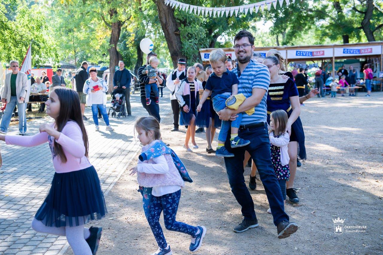 Több mint 60 szervezet mutatkozik be a szombati Civil Napon a Zichy ligetben