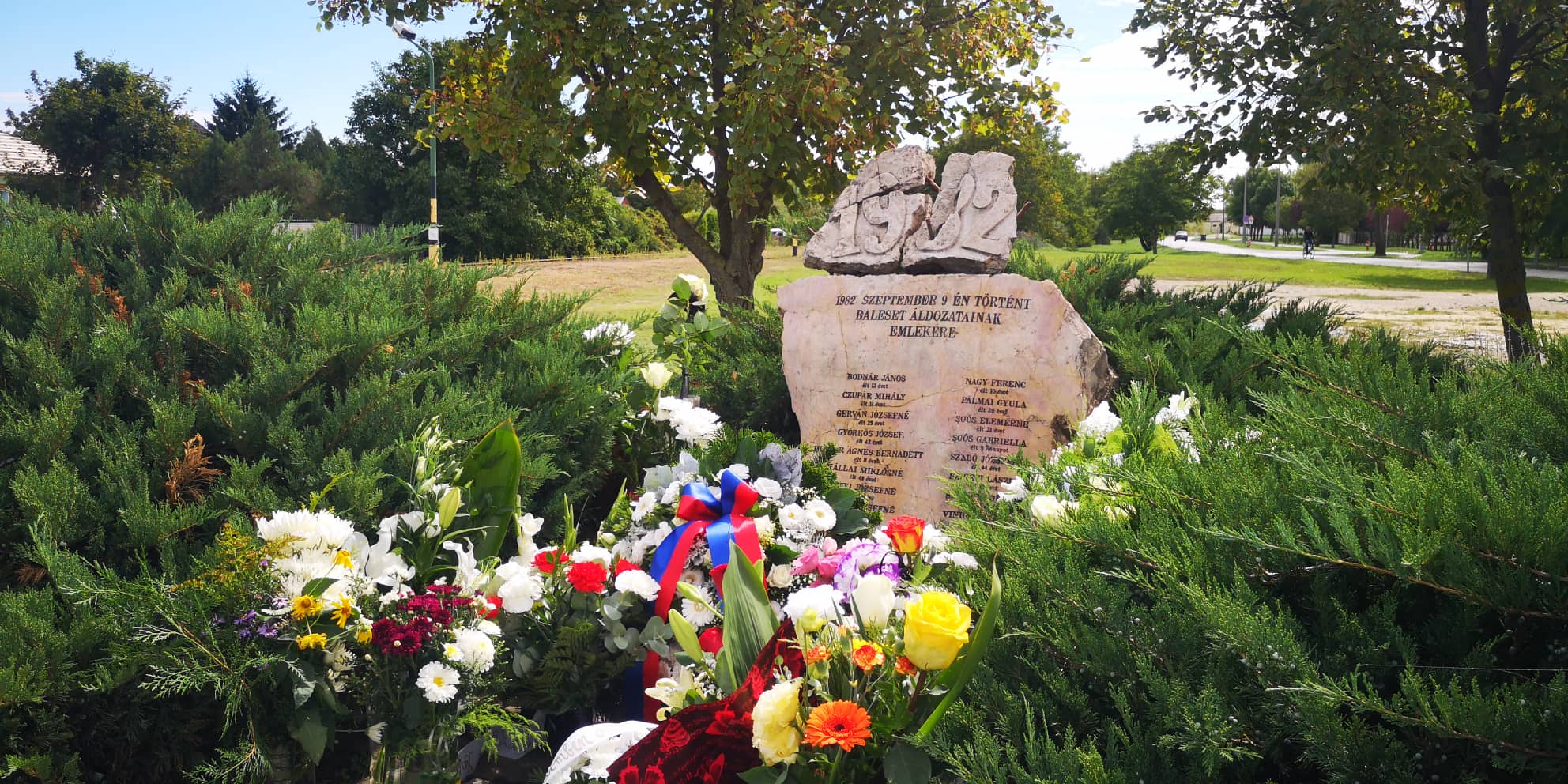 Negyven éve történt a tragédia - a szárazréti baleset áldozataira emlékeztek