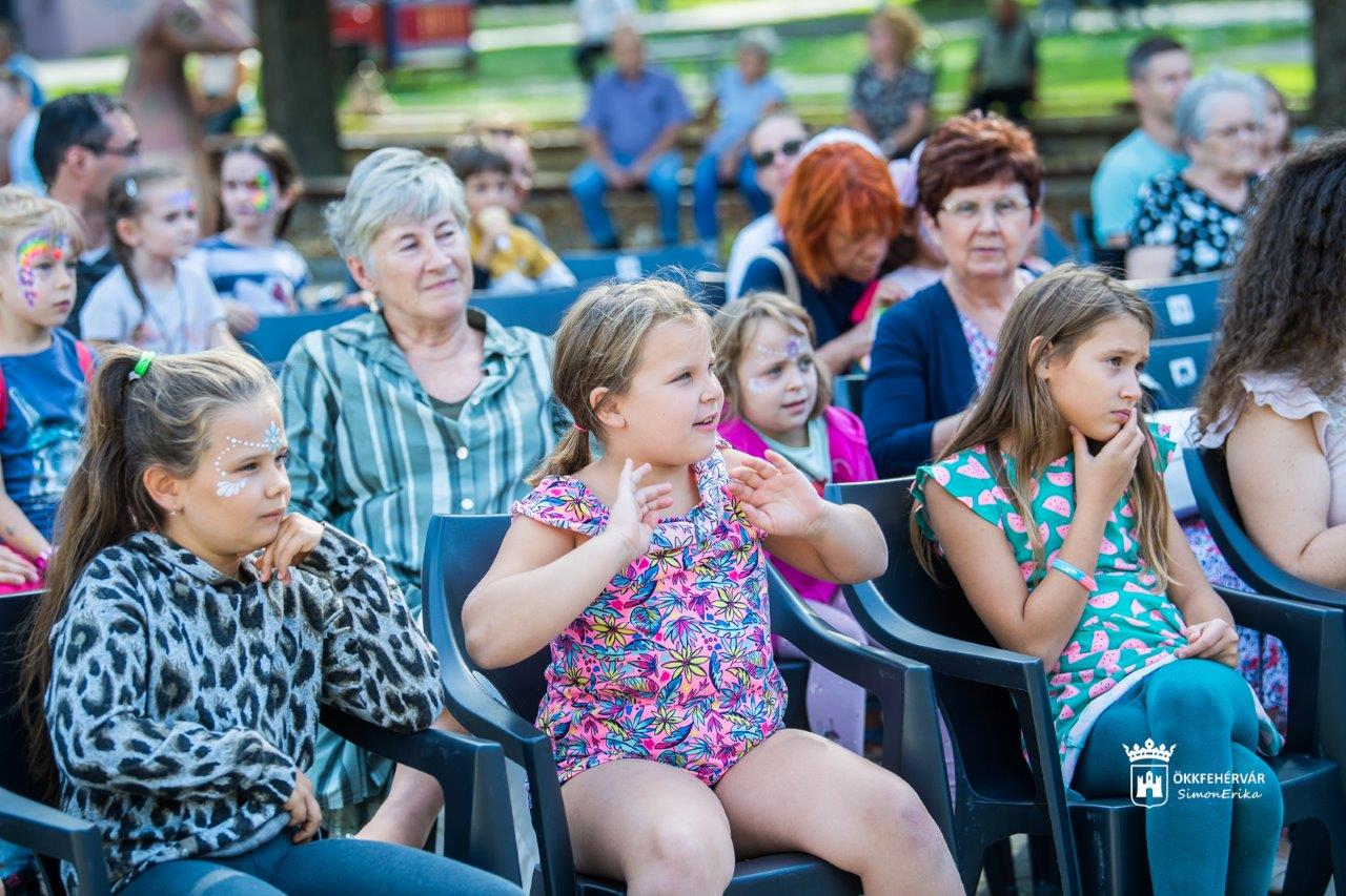 Családi programmal várták a kicsiket és nagyokat a Salétrom utcai pikniken