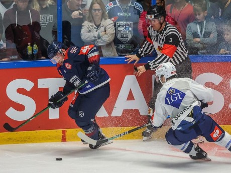 A Hydro Fehérvár AV19 csapat négygólos vereséget szenvedett Zürichben