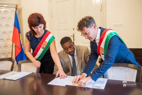 Hivatalosan is magyar állampolgár lett Jebrai Regan, a Fehérvár Enthroners játékosa