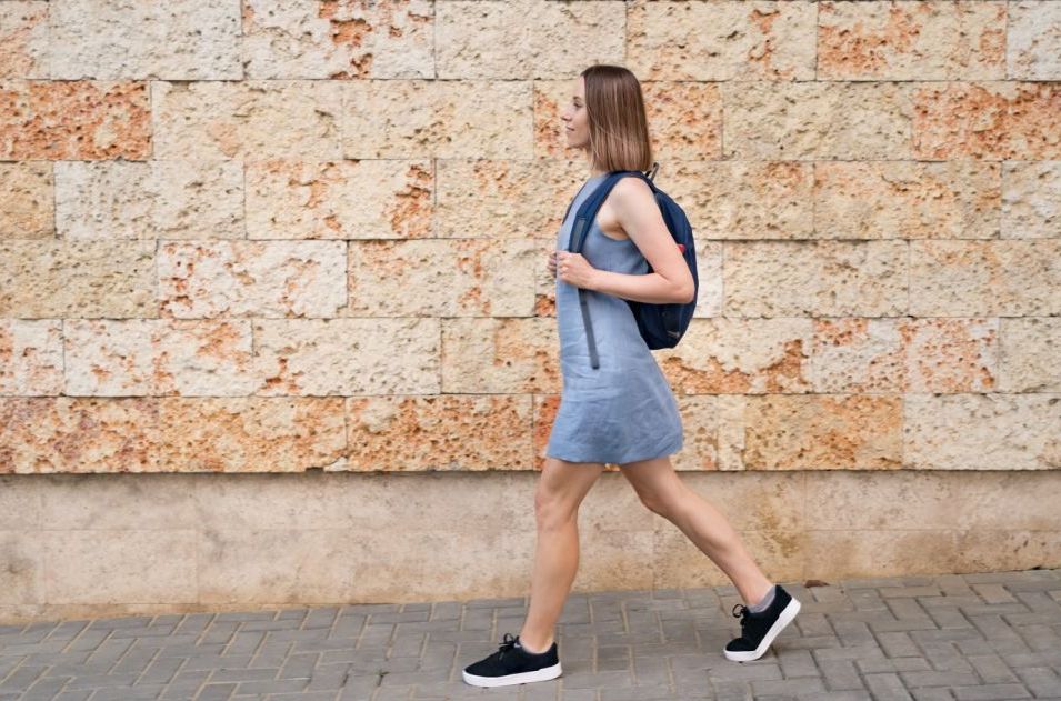 Női hátizsák – stílusos alternatíva a kézitáskához