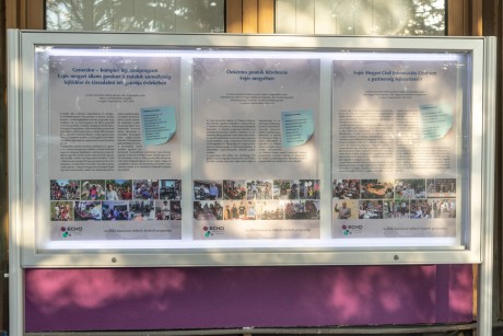 Tablókiállítással ünneplik a Civil Központok Országos Hálózatának jubileumát