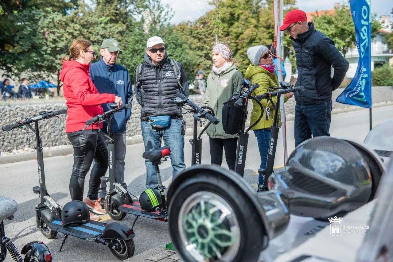 Elekromos Járművek Napja - az eletromobilitást népszerűsítették Fehérváron