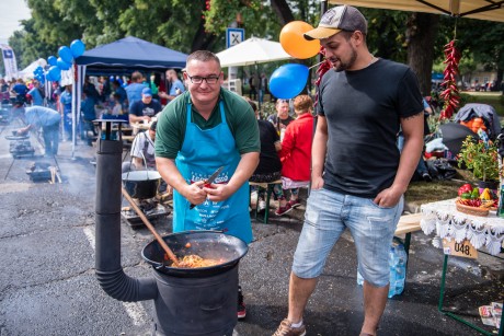 Két év után újra rotyog a lecsó hétvégén Székesfehérváron