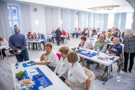 Sorozatzáró várostörténeti vetélkedőjét rendezte az Alba Regia Nyugdíjas Egyesület