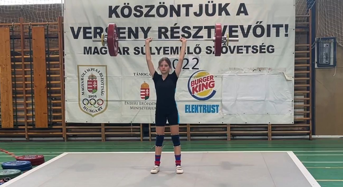 Schável Anna a legerősebb tini súlyemelő Nyugat-Magyarországon!