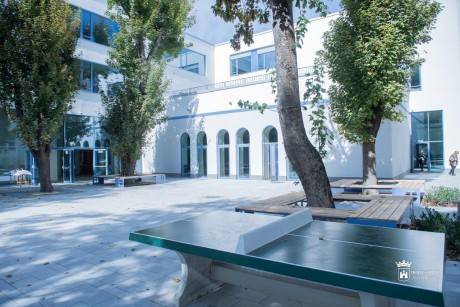 A falak adnak majd teret a jövőnek - elkészült a Ciszterci Szent István Gimnázium bővítése