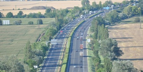 Lezárásokra, terelésekre kell számítani hétfőtől az M7-esen is