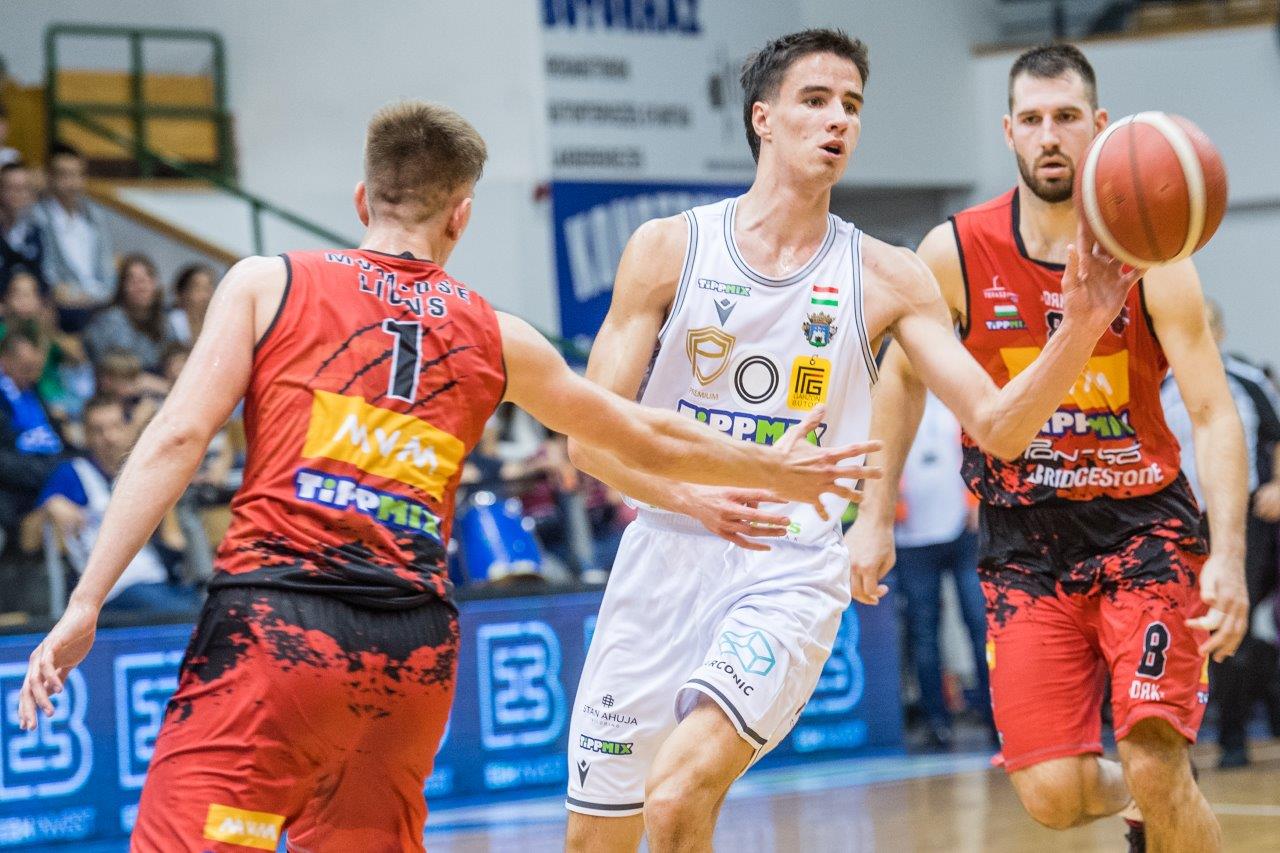 67 pontos különbséggel nyert első hazai bajnokiján az Alba