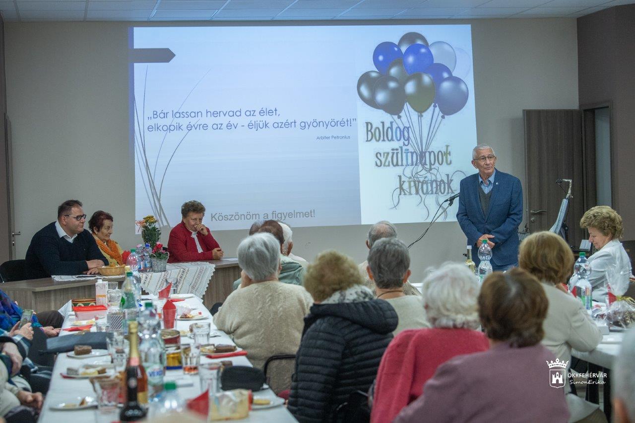20 éves évfordulót ünnepelt a Közép-Dunántúli Vízügyi Igazgatóság Nyugdíjas Klubja