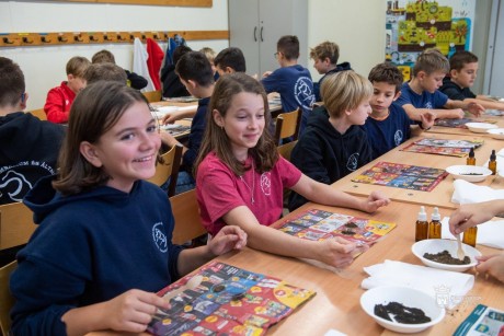 A talaj szerepével ismerteti meg a gyerekeket a Gaja Egyesület