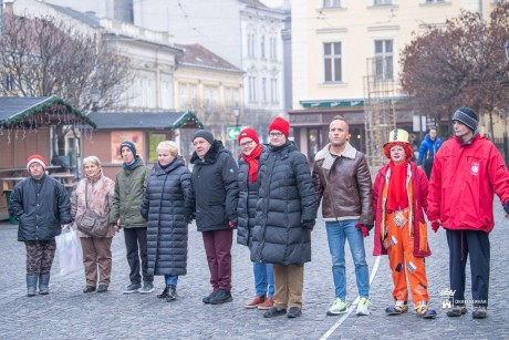 Ölelés az elfogadásért - hagyományteremtés a fogyatékossággal élők világnapján