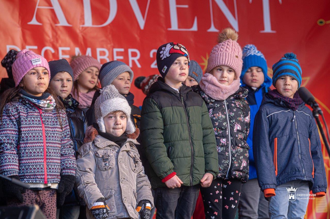 December 2-án indul az óvodai-iskolai műsorok sora az Adventi színpadon