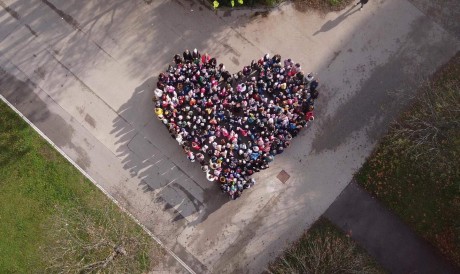 Óvodások és a Pitypang zenekar közreműködésével elkészült a Víziváros adventi videója