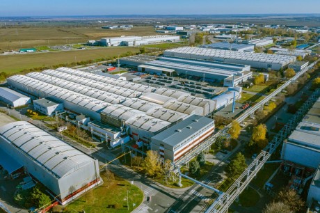 Újabb autóipari présgépbe fektet be a Hydro Székesfehérváron