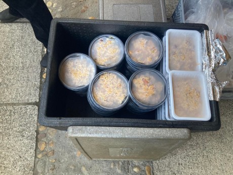 Vasárnap ismét segíthetünk a Fehérvári Heti Betevővel