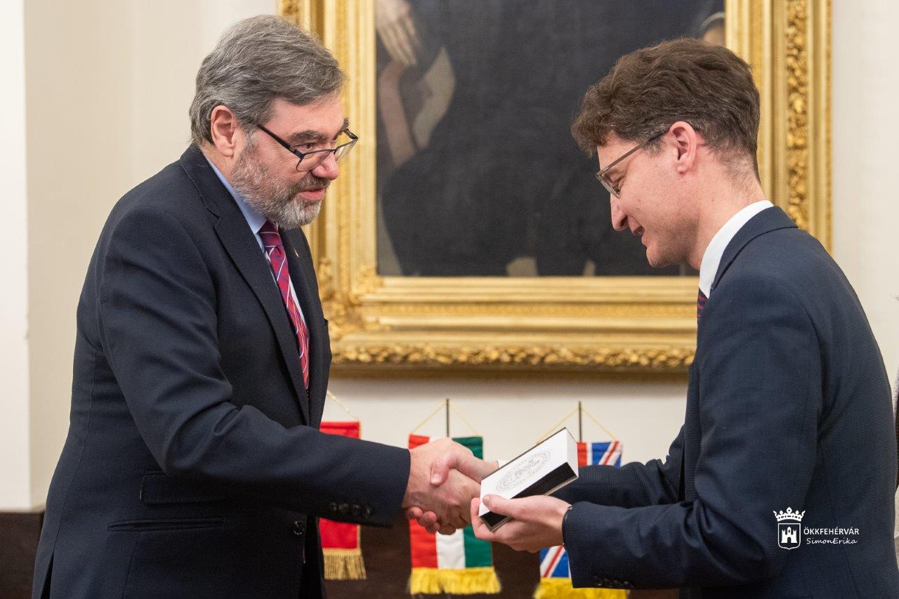 Székesfehérvárra látogatott az Egyesült Királyság magyarországi nagykövete
