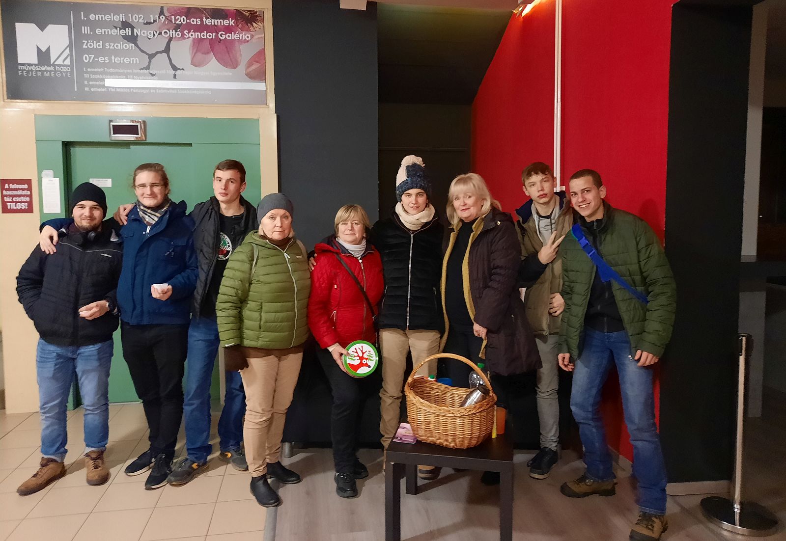 A Larry című filmre hívták el a Lurkó Egyesület támogatottjait