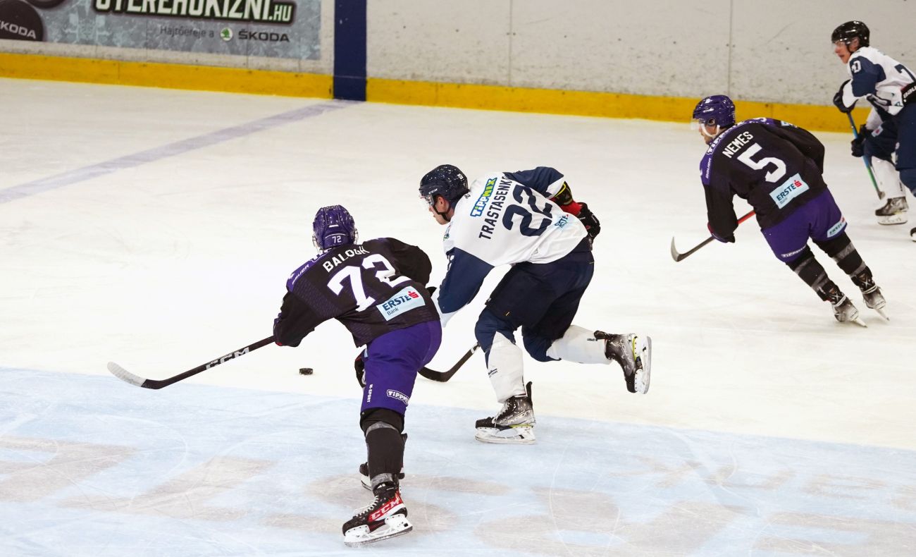 Söpréssel jutottak tovább a Fehérvár Hockey Academy jégkorongozói