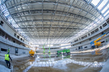 Az egész régió közösségi tere lesz - ütemterv szerint épül az Alba Aréna