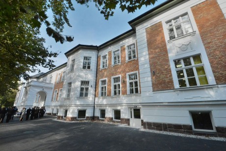 Változás a Rudolf Kalman Óbudai Egyetemért Alapítvány kuratóriumának testületében