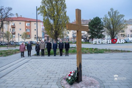 Katyn tragédiája - a keleti Golgotára emlékeztek Székesfehérváron
