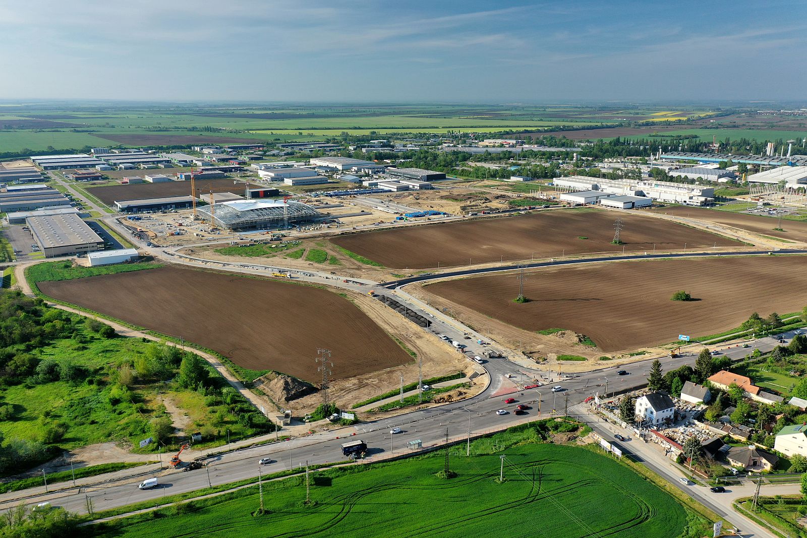 A csapadékos időjárás miatt elhúzódik az aszfaltozás a Budai úton