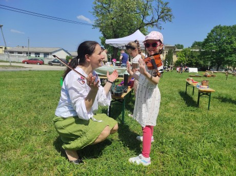 Családi Mesenap Maroshegyen - a Gárdonyi Géza Művelődési Házhoz várták a látogatókat