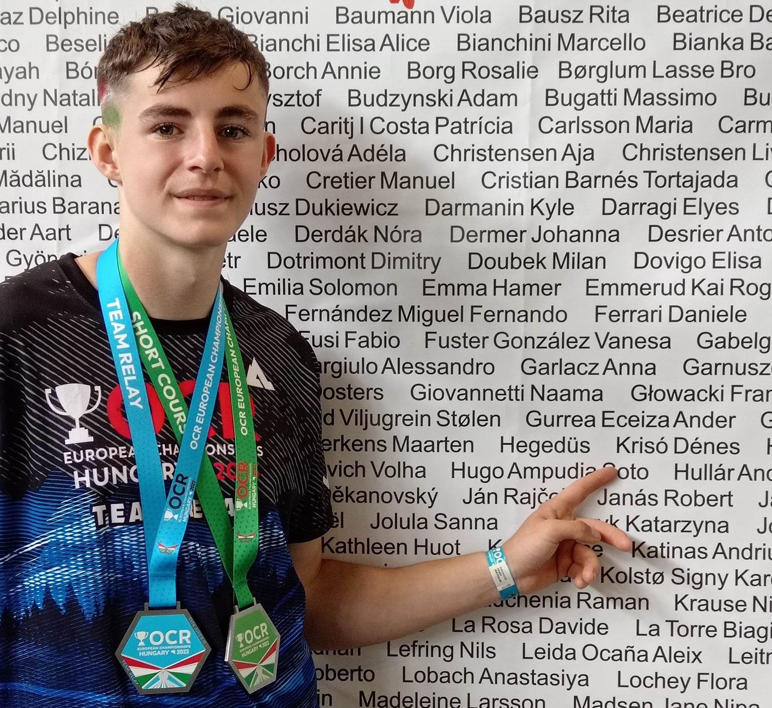 A falmászóból lett Európa bajnokságon résztvevő akadálypályás versenyző