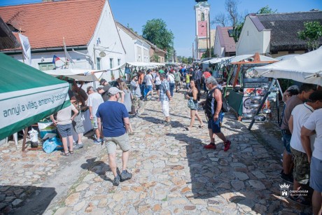 Kés, villa, olló – mesterségbemutatók, kézműves vásár, gyerekprogramok a szombati Tűzzel-Vassal Fesztiválon