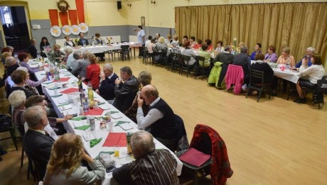 Felsővárosi Anna-bál a Nem csak a 20 éveseké a világ nyugdíjasklubbal