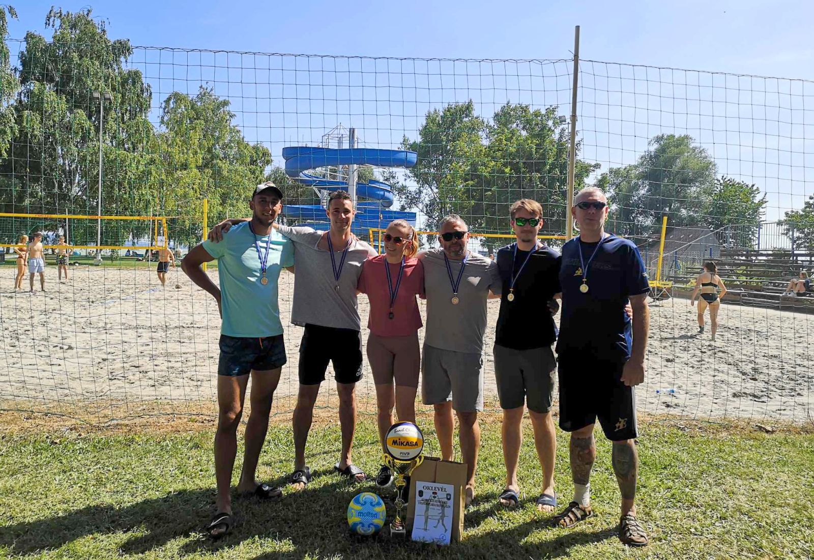 A legjobbak között a vármegyei zsaruk - strandröpladba bajnokságon bizonyítottak a rendőrök