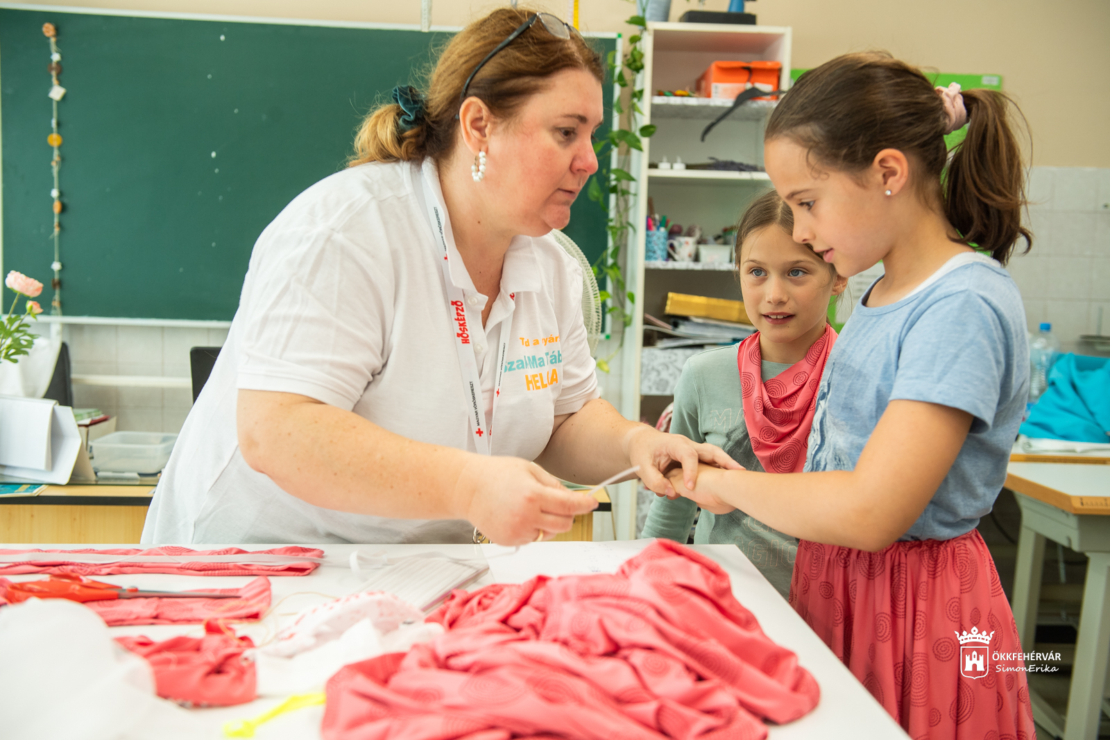 Villanyszerelés, fodrászat, kozmetika, szabás-varrás - IV. Szak-Ma Tábor